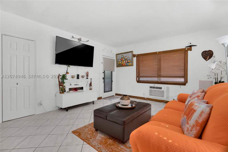 2 bedroom Condominium at 7840 Harding Ave 1, American Gardens Condo, Miami Beach — photo 4