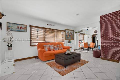 7840 Harding Ave 1, Miami Beach FL - photo 6 of 29