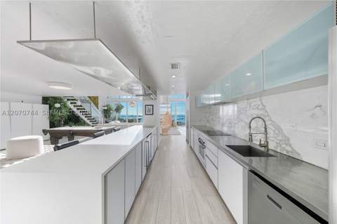 1040 Biscayne Blvd 4602, Miami FL - photo 11 of 50