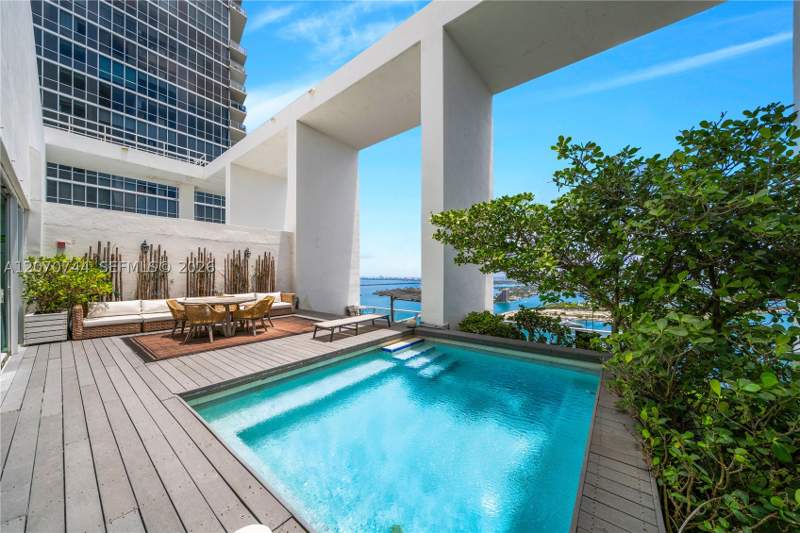 6 bedroom Condominium at 1040 Biscayne Blvd 4602, Ten Museum Pk Residential, Miami — photo 3