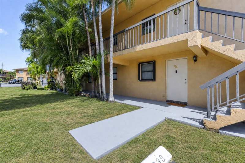 2 bedroom Condominium at 6745 W 26th Dr 103-4, Lago Grande One Condo, Hialeah — photo 1