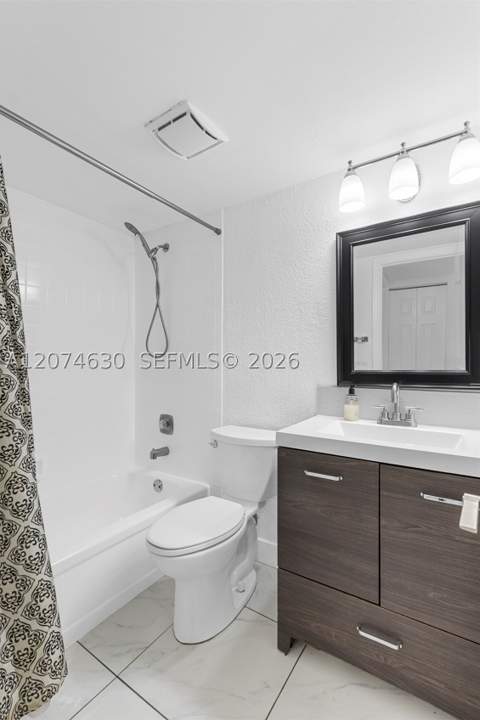 6745 W 26th Dr 103-4, Hialeah FL - photo 12 of 19