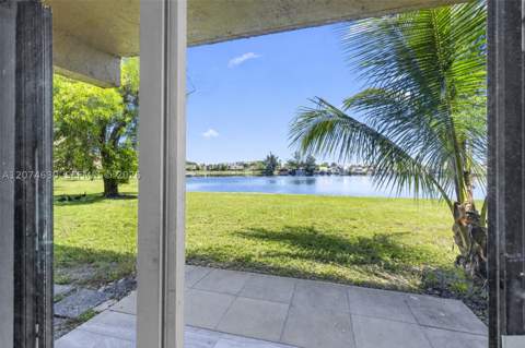 6745 W 26th Dr 103-4, Hialeah FL - photo 17 of 19