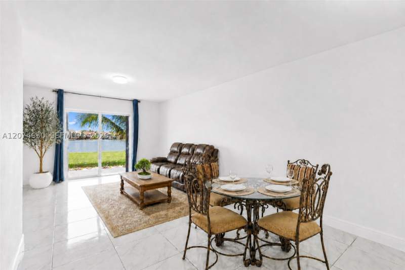 2 bedroom Condominium at 6745 W 26th Dr 103-4, Lago Grande One Condo, Hialeah — photo 5