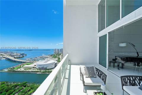 1040 Biscayne Blvd 4403, Miami FL - photo 16 of 49