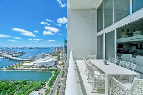 1040 Biscayne Blvd 4403, Miami FL - photo 19 of 49