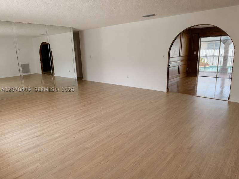 4 bedroom SingleFamilyResidence at 20200 SW 90th Ave Rd, Old Cutler Cove, Cutler Bay — photo 3