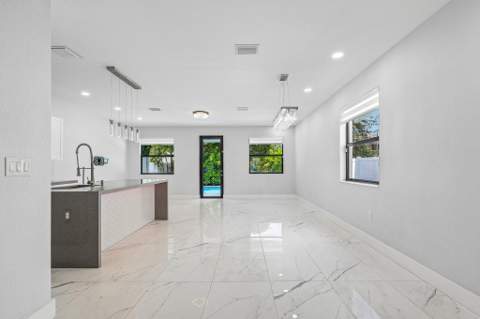 3567 W 110th Terrace, Hialeah FL - photo 11 of 59