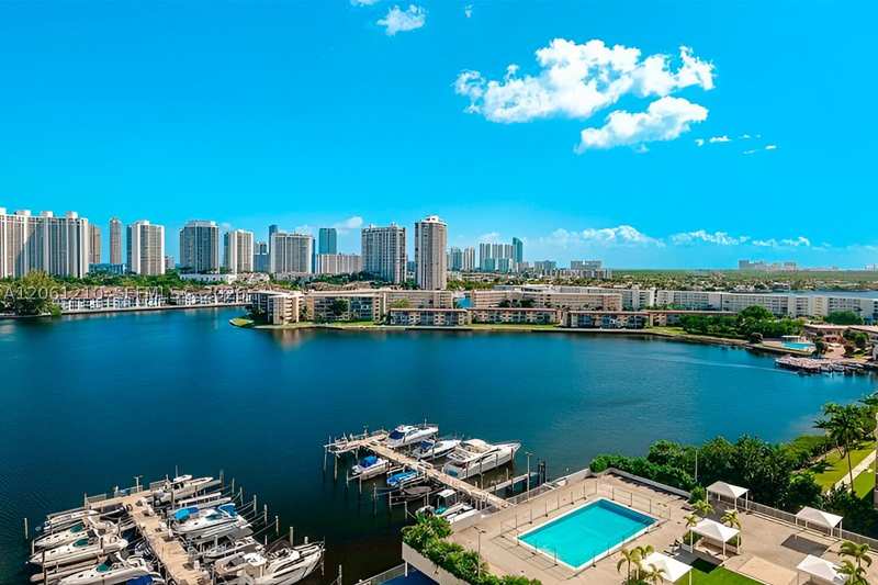 2 bedroom Condominium at 18081 Biscayne Blvd Boat Slip & Unit 1805, Del Prado Condo, Aventura — photo 1