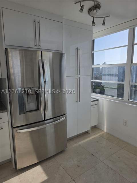 18081 Biscayne Blvd Boat Slip & Unit 1805, Aventura FL - photo 11 of 45