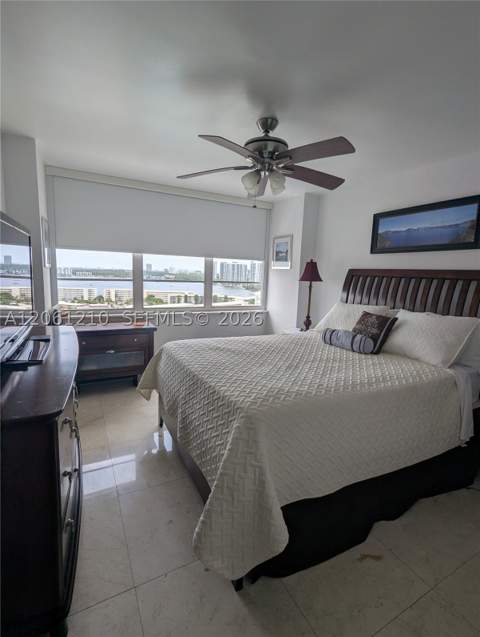 18081 Biscayne Blvd Boat Slip & Unit 1805, Aventura FL - photo 19 of 45