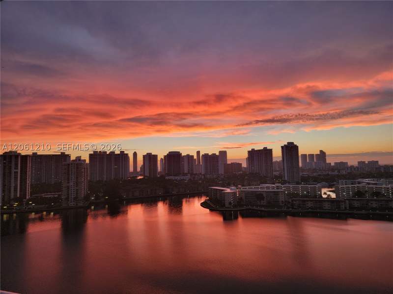 2 bedroom Condominium at 18081 Biscayne Blvd Boat Slip & Unit 1805, Del Prado Condo, Aventura — photo 5