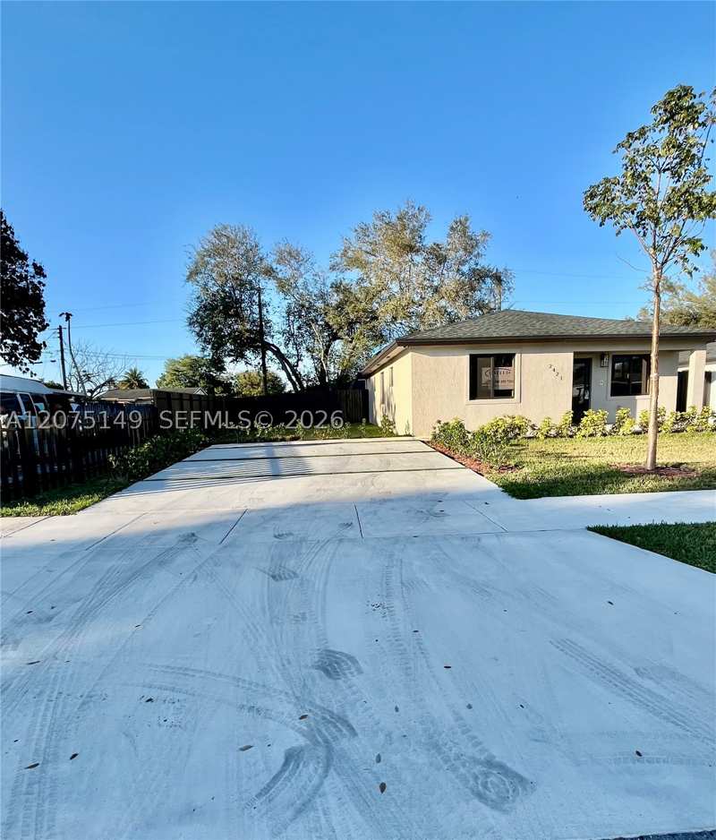 3 bedroom SingleFamilyResidence at 2421 NW 152nd Ter, Biscayne River Gardens No, Miami Gardens — photo 1
