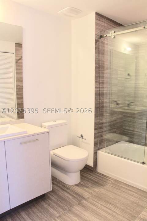 1010 Brickell Ave 2009, Miami FL - photo 21 of 24