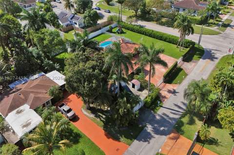 2 NE 160th St, Miami FL - photo 12 of 53