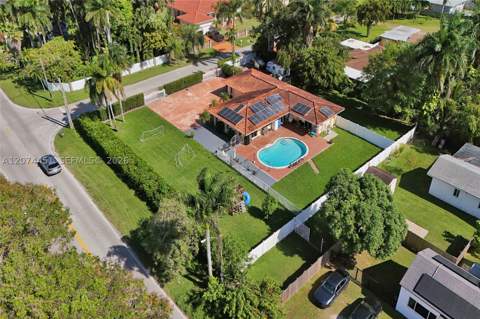 2 NE 160th St, Miami FL - photo 8 of 53
