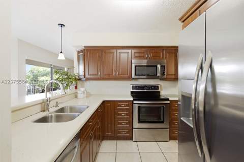 6305 Gage Pl 306-A, Miami Lakes FL - photo 12 of 23