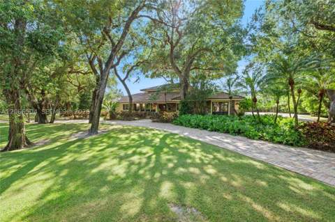 9490 Old Cutler Ln, Coral Gables FL - photo 8 of 46