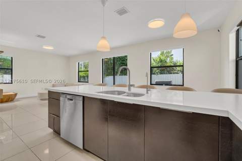 10204 NW 86th St, Doral FL - photo 23 of 69