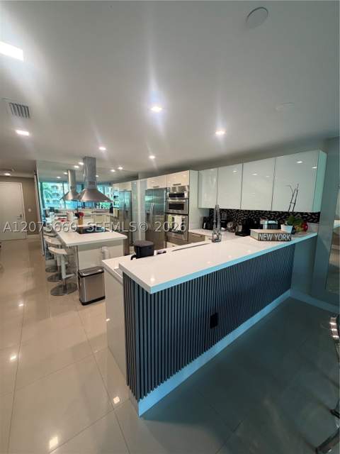 2950 NE 188th St 325, Aventura FL - photo 7 of 22