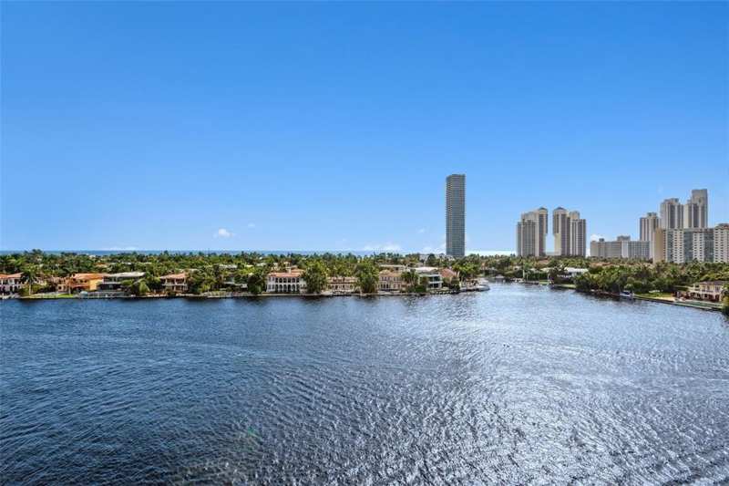 3 bedroom Condominium at 19707 Turnberry Way 9J, Turnberry Isle Condo, Aventura — photo 1