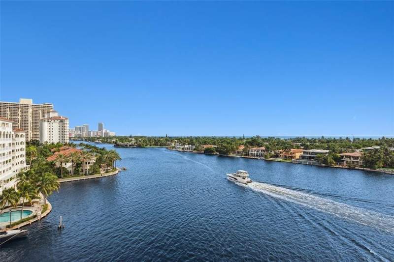 3 bedroom Condominium at 19707 Turnberry Way 9J, Turnberry Isle Condo, Aventura — photo 2