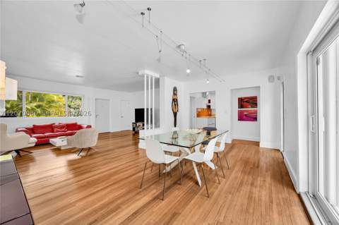 1085 NE 84th St, Miami FL - photo 11 of 48