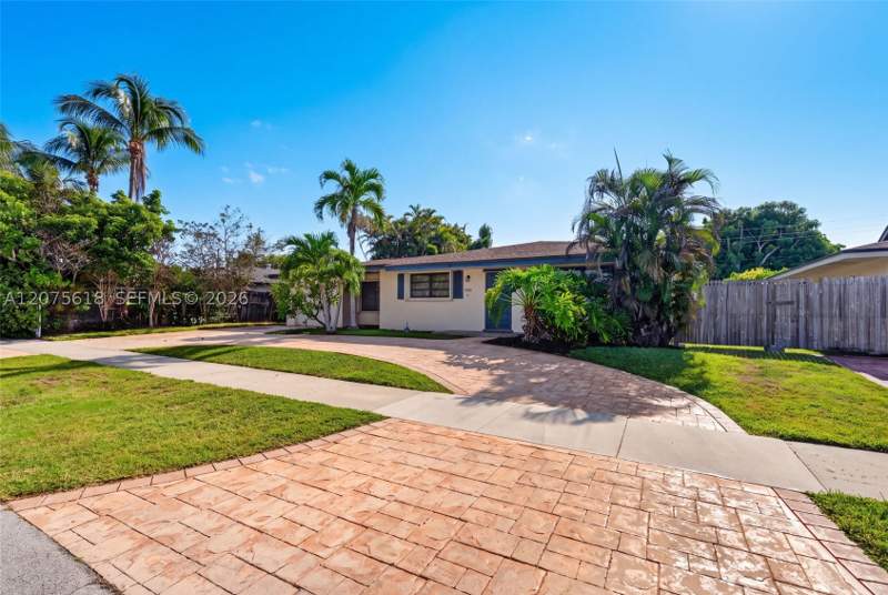 4 bedroom SingleFamilyResidence at 16111 SW 103rd Ct, Fairway Park Sec 5, Miami — photo 3