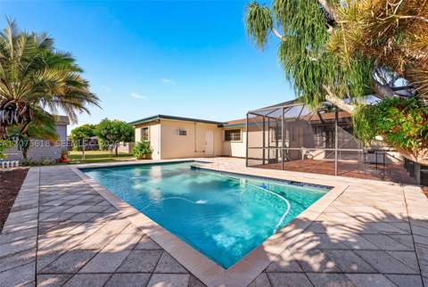 16111 SW 103rd Ct, Miami FL - photo 6 of 47