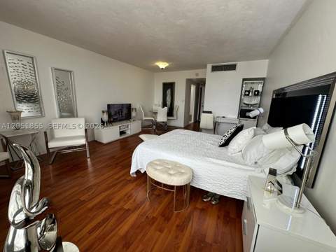 2899 Collins Ave 1734, Miami Beach FL - photo 9 of 16