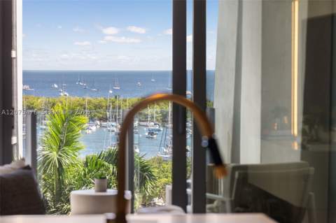 2831 S Bayshore Dr 804, Coconut Grove FL - photo 14 of 49