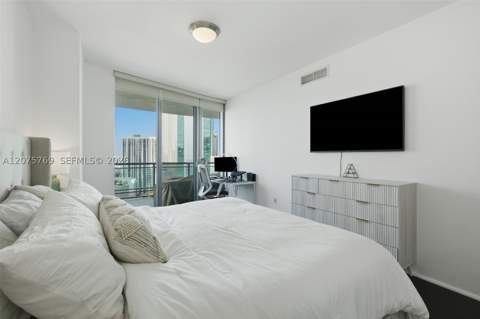 350 S Miami Ave 2601, Miami FL - photo 10 of 30