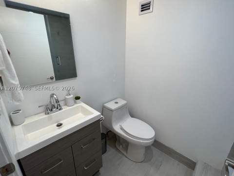 5601 Collins Ave 412A, Miami Beach FL - photo 24 of 48