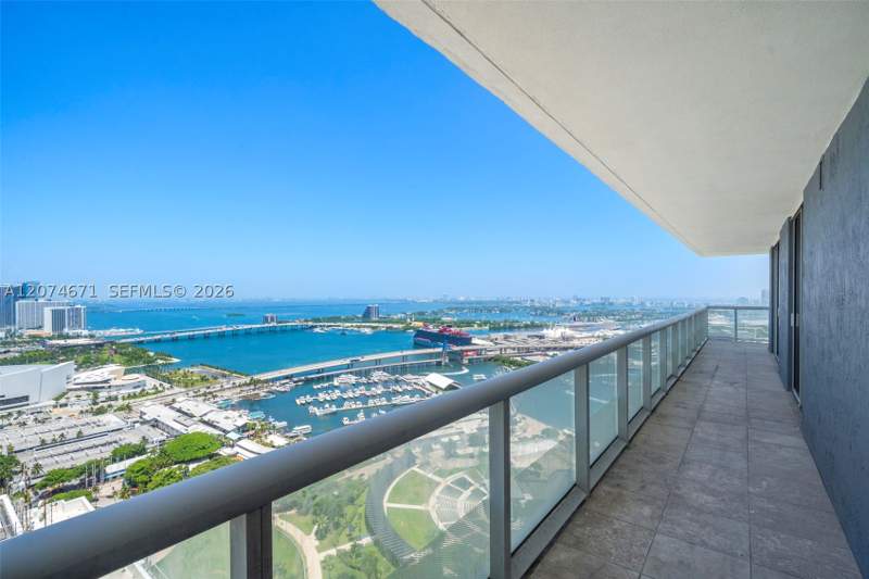 3 bedroom Condominium at 50 Biscayne Blvd 4402, 50 Biscayne Condo, Miami — photo 4