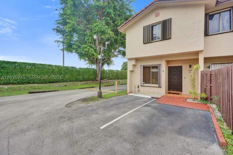 2 bedroom Condominium at 14201 SW 57th Ln 1A7, Golfview Th At Kendale Lk, Miami — photo 3