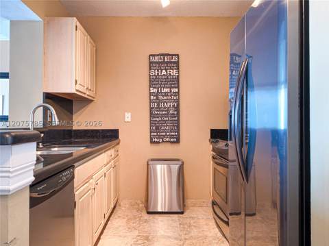 2665 SW 37th Ave 1112, Miami FL - photo 12 of 40