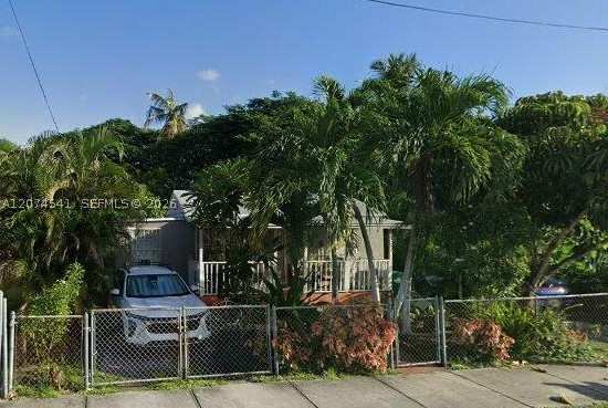 2 bedroom SingleFamilyResidence at 863 NW 113th St, Pinewood Park Extension, Miami — photo 1