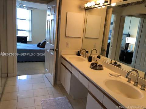3530 Mystic Pointe Dr 1008, Aventura FL - photo 15 of 38