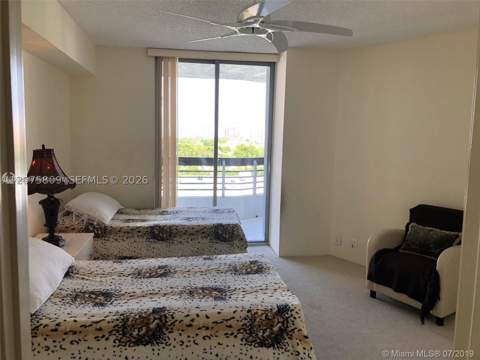 3530 Mystic Pointe Dr 1008, Aventura FL - photo 20 of 38