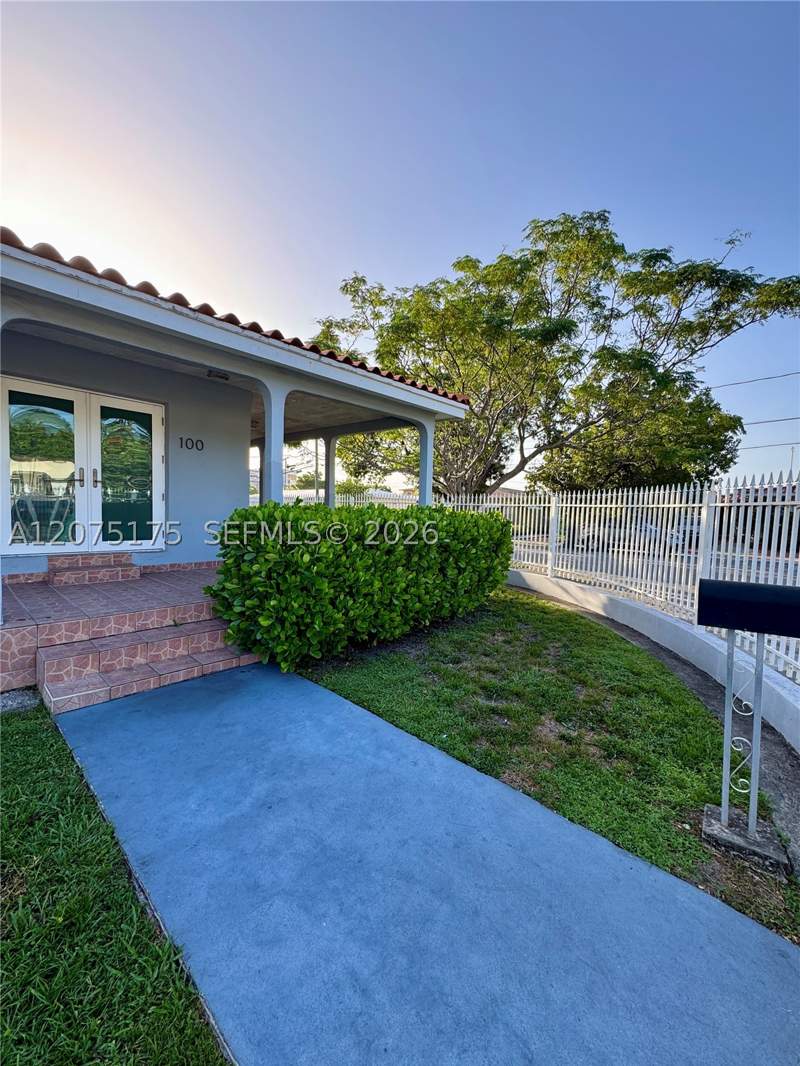 4 bedroom SingleFamilyResidence at 100 SW 51st Ct, Flagler Sun Homes, Miami — photo 2
