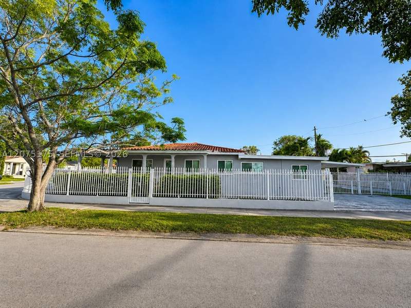 4 bedroom SingleFamilyResidence at 100 SW 51st Ct, Flagler Sun Homes, Miami — photo 3