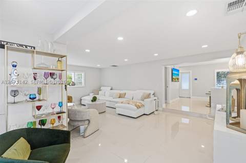 932 Bird Rd, Coral Gables FL - photo 10 of 40