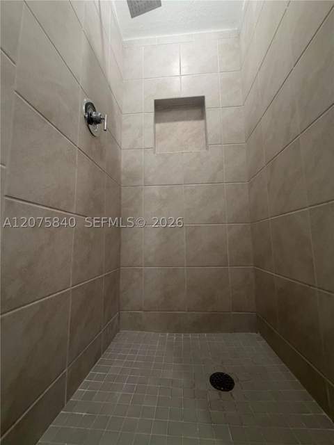 541 NE 5Th Ter N 5 Th Ter, Florida City FL - photo 13 of 20