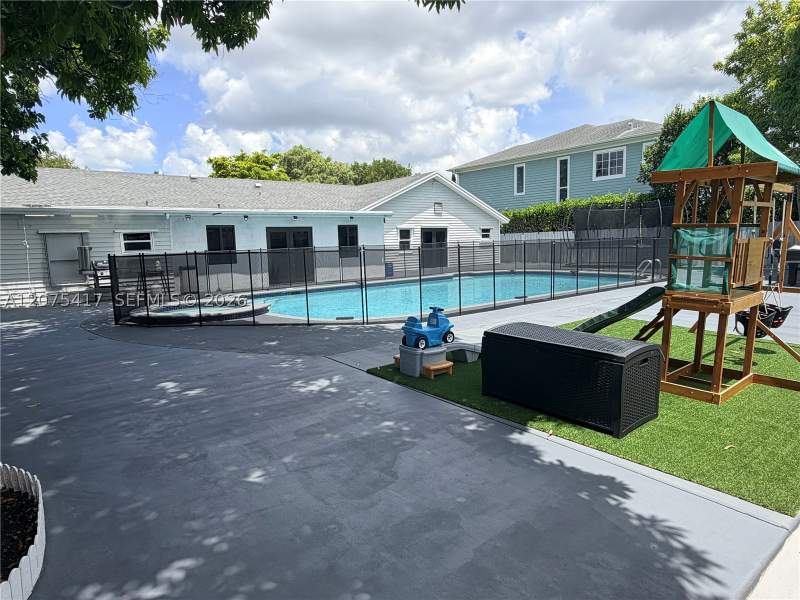 4 bedroom SingleFamilyResidence at 15042 SW 149th St, COUNTRY WALK SEC 3, Miami — photo 1