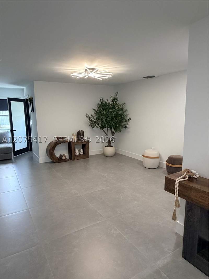 4 bedroom SingleFamilyResidence at 15042 SW 149th St, COUNTRY WALK SEC 3, Miami — photo 2