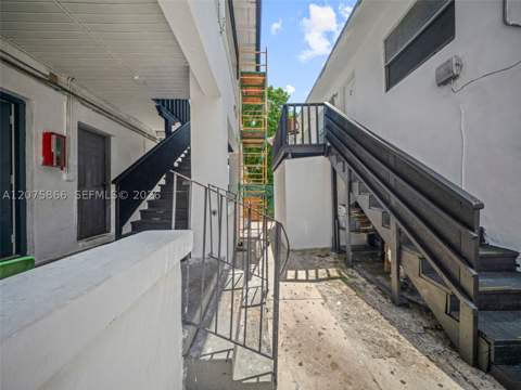 500 SW 8th Ave, Miami FL - photo 12 of 27