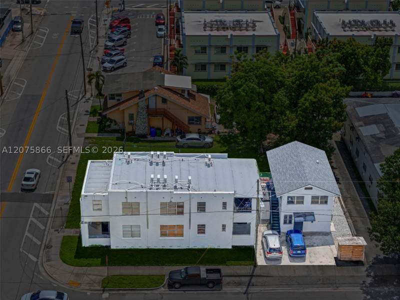 12 bedroom SingleFamilyResidence at 500 SW 8th Ave, Horners Addn, Miami — photo 5