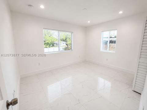 1800 NE 154th St, North Miami Beach FL - photo 12 of 28