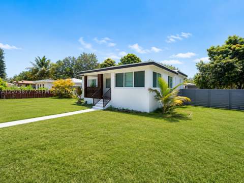 1800 NE 154th St, North Miami Beach FL - photo 20 of 28