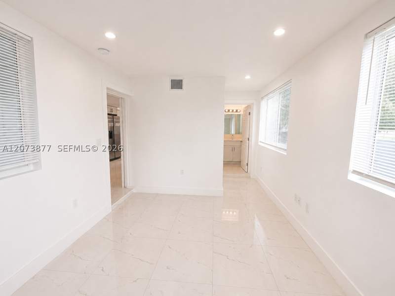 5 bedroom SingleFamilyResidence at 1800 NE 154th St, Economy Homesites, North Miami Beach — photo 5